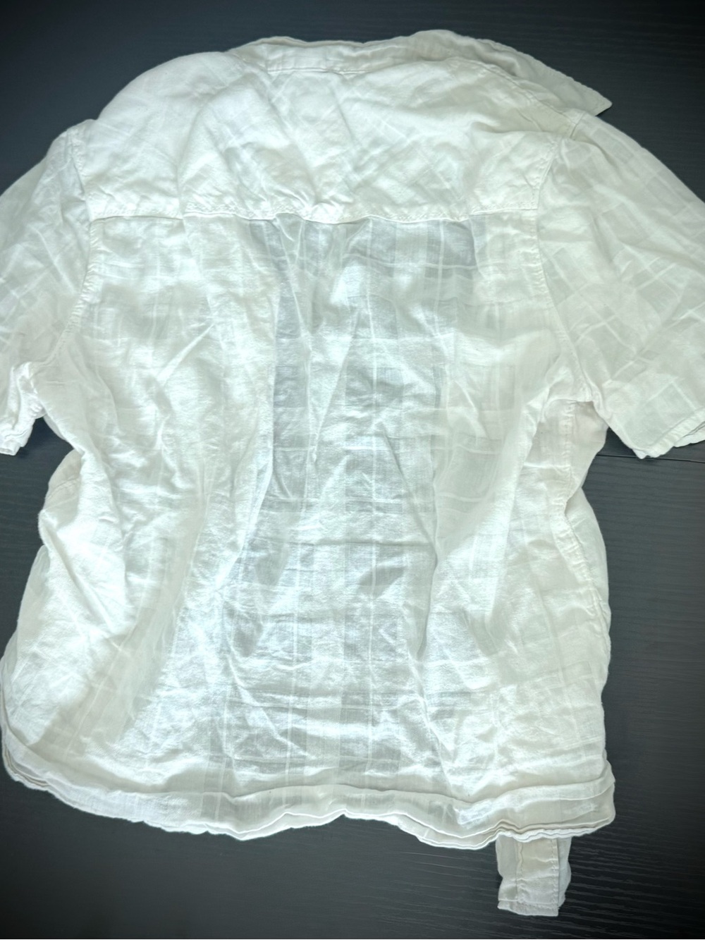 Hollister White Linen Blend
Button Down 🐝 - Picture 2 of 4